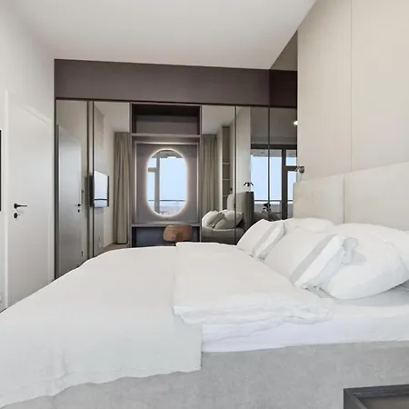 Apartman Eurovea Tower Apartment, 36th Floor, Castle View & Free Parking *