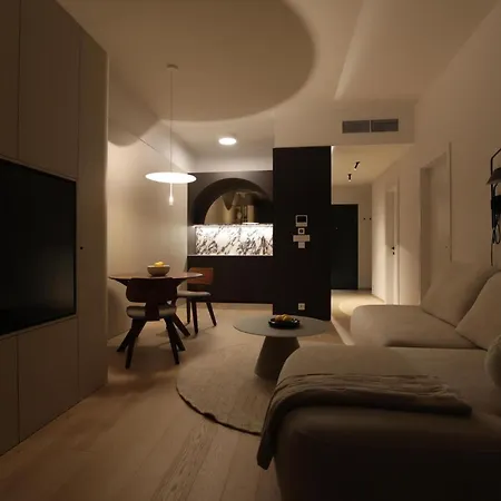 Eurovea Tower Apartment, 36th Floor, Castle View & Free Parking *