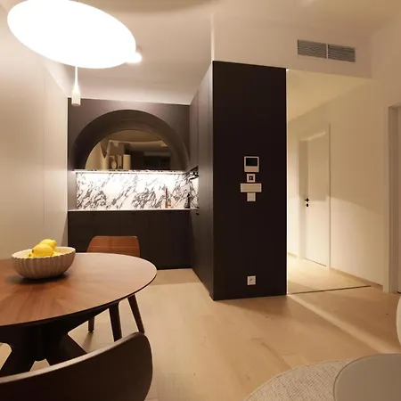 Daire Eurovea Tower Apartment, 36th Floor, Castle View & Free Parking Bratislava