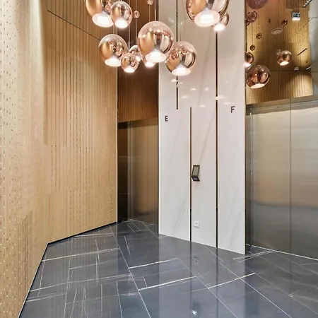Eurovea Tower Apartment, 36th Floor, Castle View & Free Parking Daire Bratislava