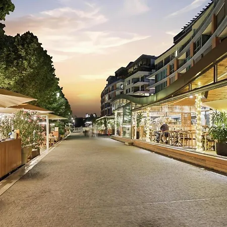 Eurovea Tower Apartment, 36th Floor, Castle View & Free Parking Daire Bratislava
